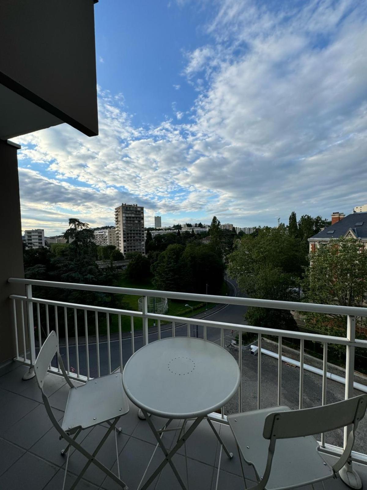 Appart' Hotel Fauriel Saint Etienne Avec Parking Kültér fotó