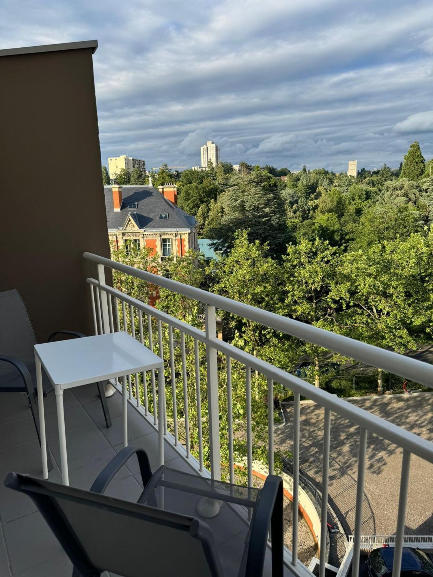 Appart' Hotel Fauriel Saint Etienne Avec Parking Kültér fotó